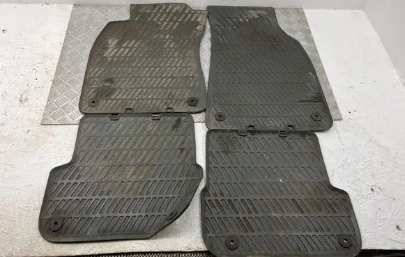 Audi A6 S6 C6 4F Car floor mat set 4F1061501