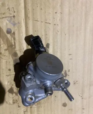 Subaru Forester SK Mechanical fuel pump 16625AA120
