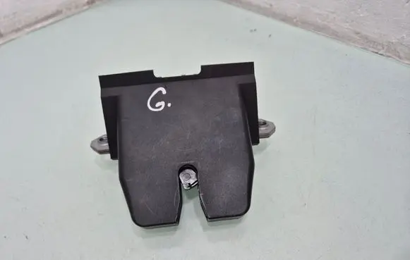 Volvo V40 Tailgate/trunk/boot lock/catch/latch 31335870