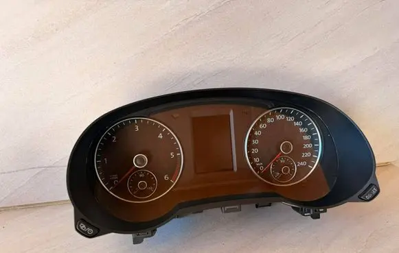 Seat Alhambra (Mk2) Speedometer (instrument cluster) 7N5920870L