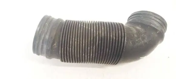 Volkswagen Jetta V Air intake hose/pipe 1K0129684B