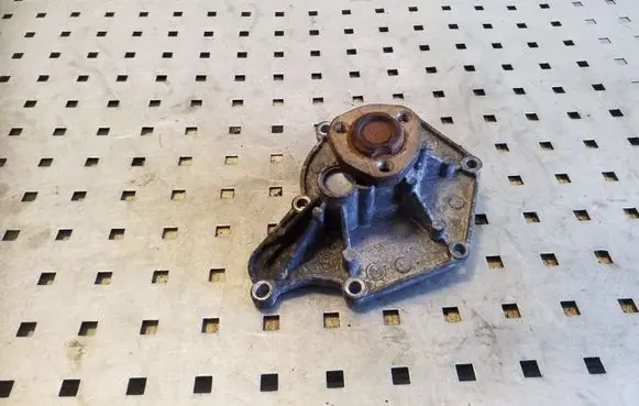 Volkswagen Touareg I Water pump