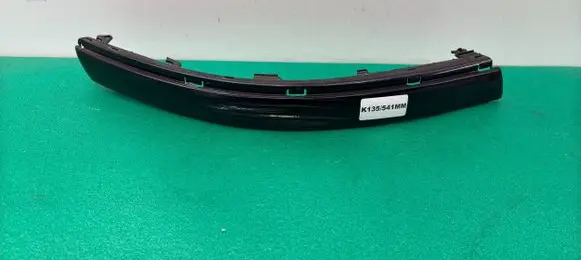 Volkswagen PASSAT B5.5 Front bumper splitter molding 3B0807656