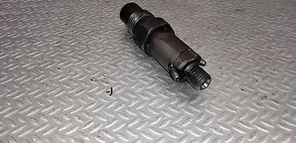 Ford Mondeo MK II Fuel injector LCR6705301E