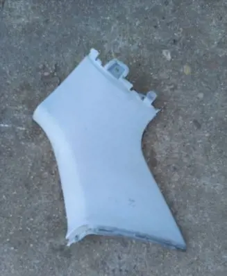 (D)pillar trim (top)