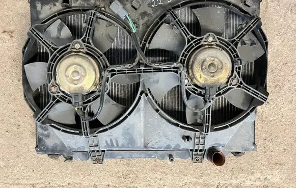 Opel Frontera B Coolant radiator
