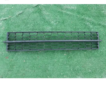Skoda Octavia Mk3 (5E) Front grill 5E0853677