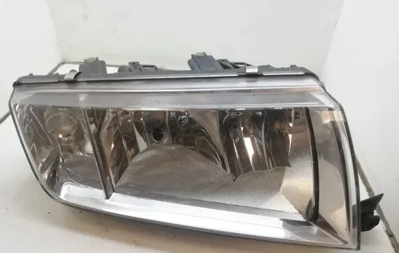Skoda Fabia Mk1 (6Y) Headlight/headlamp