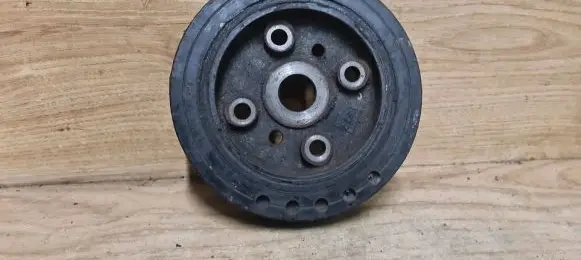 Volvo V50 Crankshaft pulley IF17