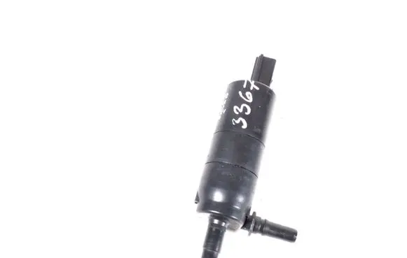 BMW 7 F01 F02 F03 F04 Headlight washer pump 7217792