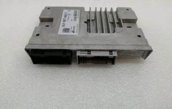 Porsche Taycan 9J1 Gateway control module 9J1907468C