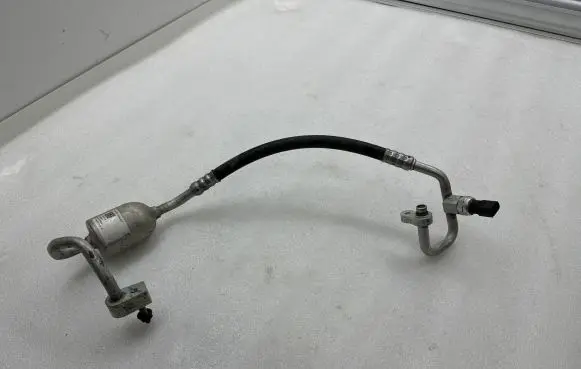 Tesla Model X Air conditioning (A/C) pressure sensor 100851600B 103219600E 10032017