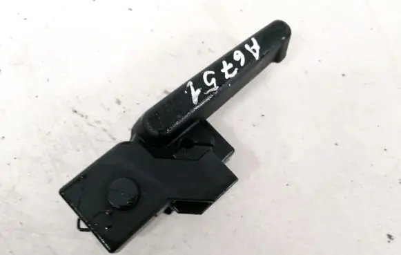 Opel Mokka Engine bonnet (hood) release handle