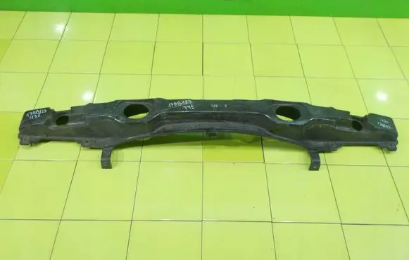 Hyundai ix35 Rear bumper support beam 