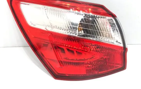 Nissan Qashqai Rear/tail lights
