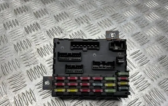 Alfa Romeo 156 Fuse box set 46447809