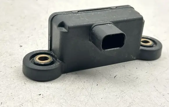 Mercedes-Benz C W204 ESP acceleration yaw rate sensor A0055421818