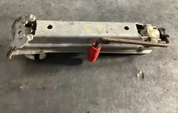 Audi A3 S3 8P Lift Jack 8D0011031D