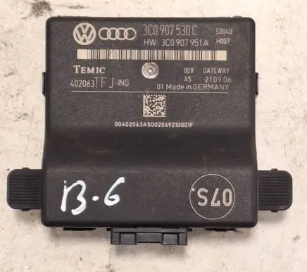 Volkswagen PASSAT B6 Gateway control module 402063 3C0907530C