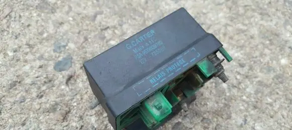 Peugeot 406 Glow plug pre-heat relay 9619039780