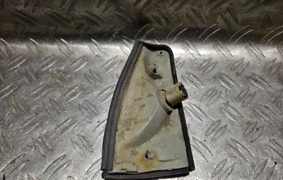 Nissan Micra Front indicator light 7R001370 21263301