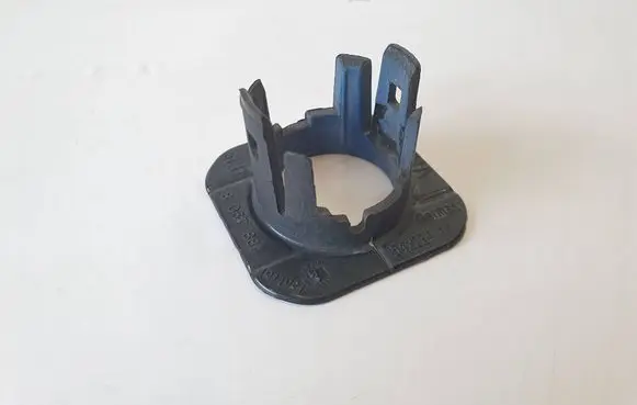 BMW 3 F30 F35 F31 Front parking sensor holder (PDC) 8067884
