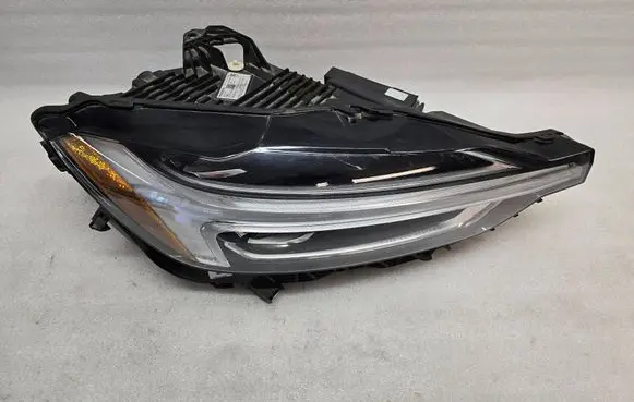 Volvo XC60 Headlight/headlamp 32228491