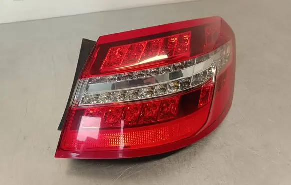 Mercedes-Benz E W212 Rear/tail lights A2129066901 483006 775518