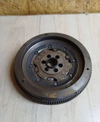 Volkswagen PASSAT B6 Flywheel 1516HK 1910116 QT5007