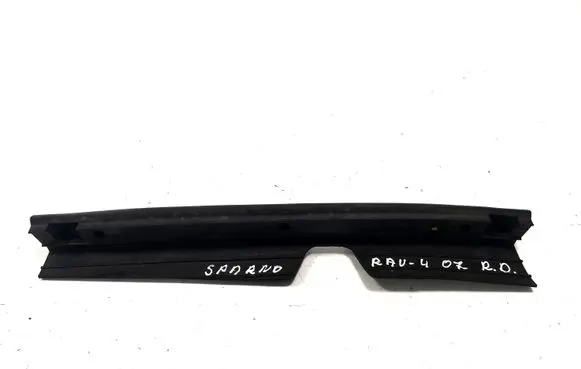 Toyota RAV 4 (XA30) Fender trim (molding)