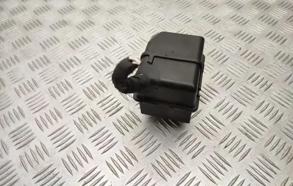 Volkswagen Sharan Fuse module 7N0937311