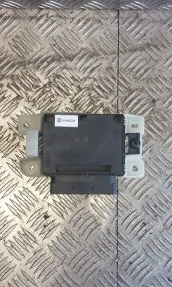 Volvo XC70 Hand brake control module 31295754