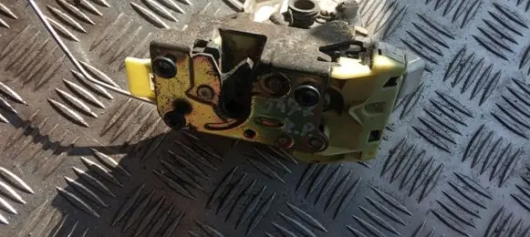 Ford Focus Coupe door lock (next to the handle) XS41A21813CF