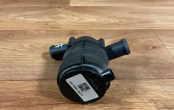 Ford Mondeo MK IV Electric auxiliary coolant/water pump 9017985A