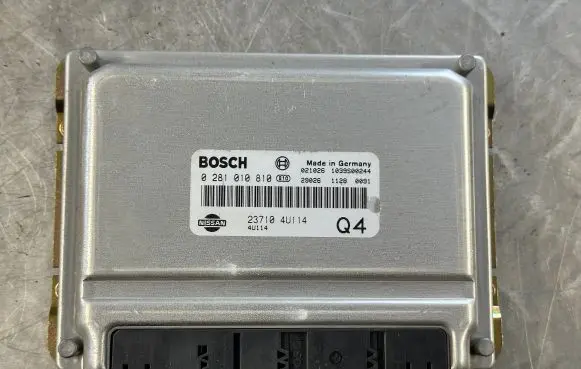 Nissan Almera Tino Engine control unit/module 237104U114 0281010810