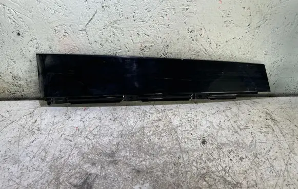 Volvo XC90 Other front door trim element