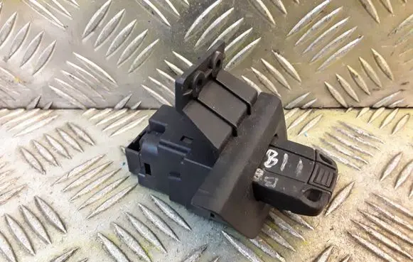 BMW 1 E81 E87 Ignition lock 6954718