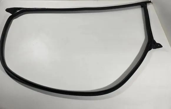 Tesla Model 3 Rubber seal rear door 109049900L 12378