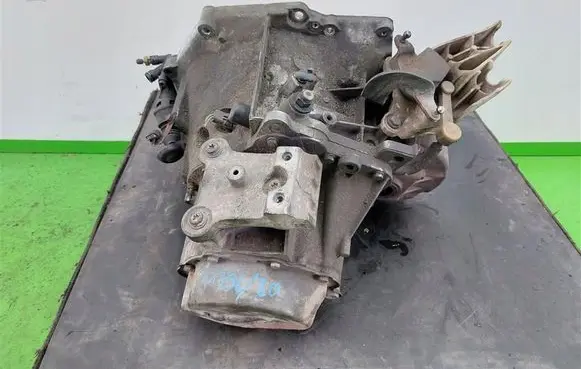 Peugeot 207 Manual 5 speed gearbox 20DP26
