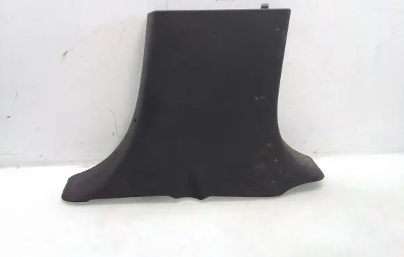 (B) pillar trim (bottom)