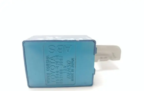 Toyota Prius (XW20) Window wiper relay 8594047010 0521003082