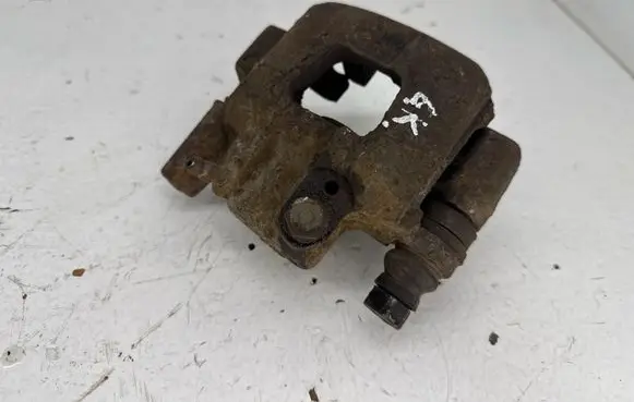 Toyota Prius (XW20) Rear brake caliper 