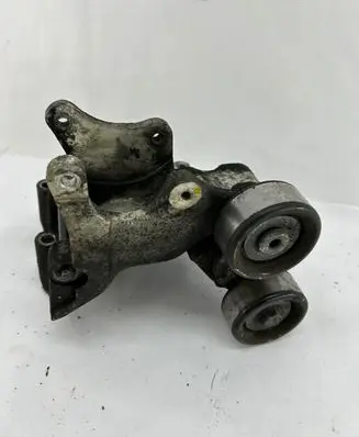 Hyundai Santa Fe Generator/alternator bracket 