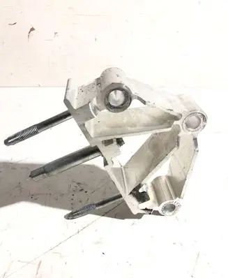 Volkswagen PASSAT B6 Engine mounting bracket 1K1857021D
