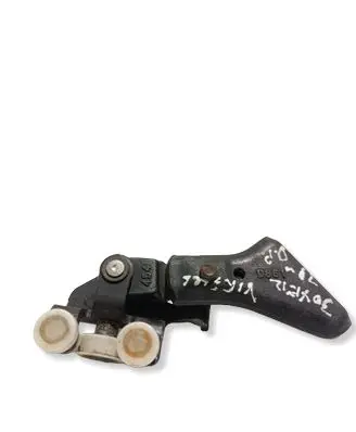 Peugeot Boxer Sliding door lower roller guide/hinge D861