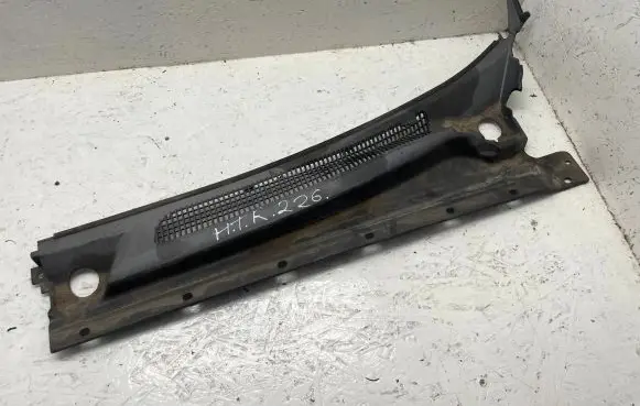 Hyundai Terracan Wiper trim 87410h1010