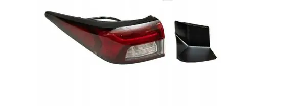 Mitsubishi Outlander IV Rear/tail lights