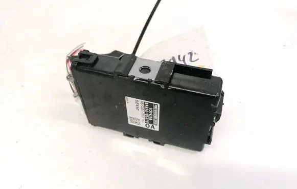 Toyota Avensis T270 Other control units/modules 8969005010 89690-05010