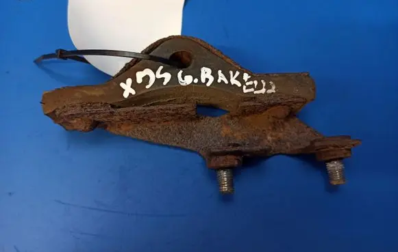 Muffler mount bracket/holder