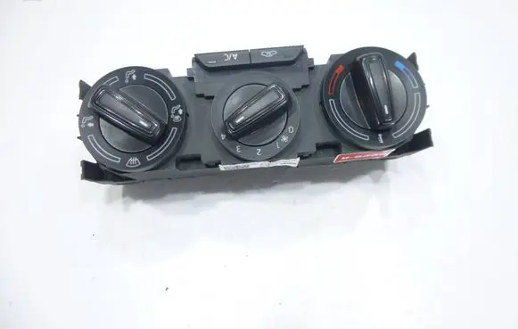 Skoda Fabia Mk3 (NJ) Climate control unit 6V0820045D SK26210708 E20016100